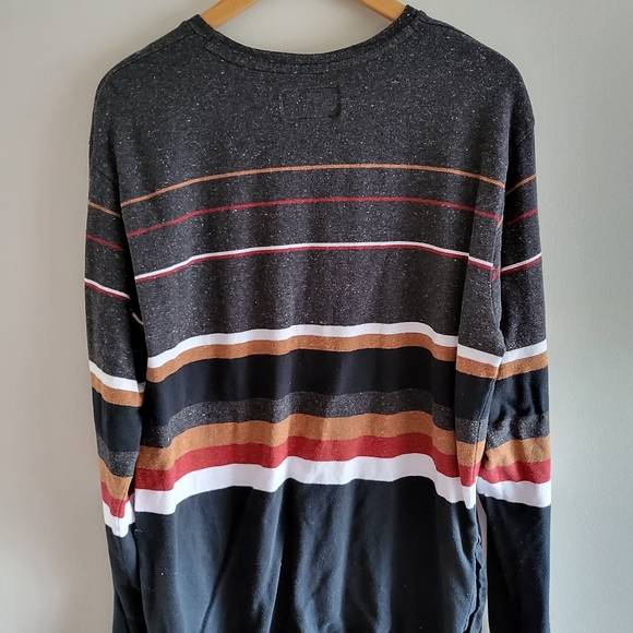 Billabong Longsleeve Sweater - Picture 2 of 6